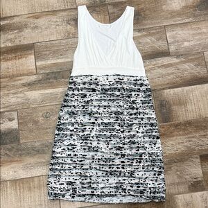 Elegant White and Black Patterned Dress